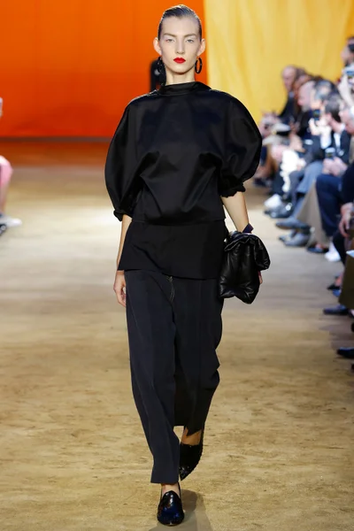 Look 14